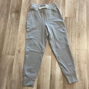 Lululemon joggers